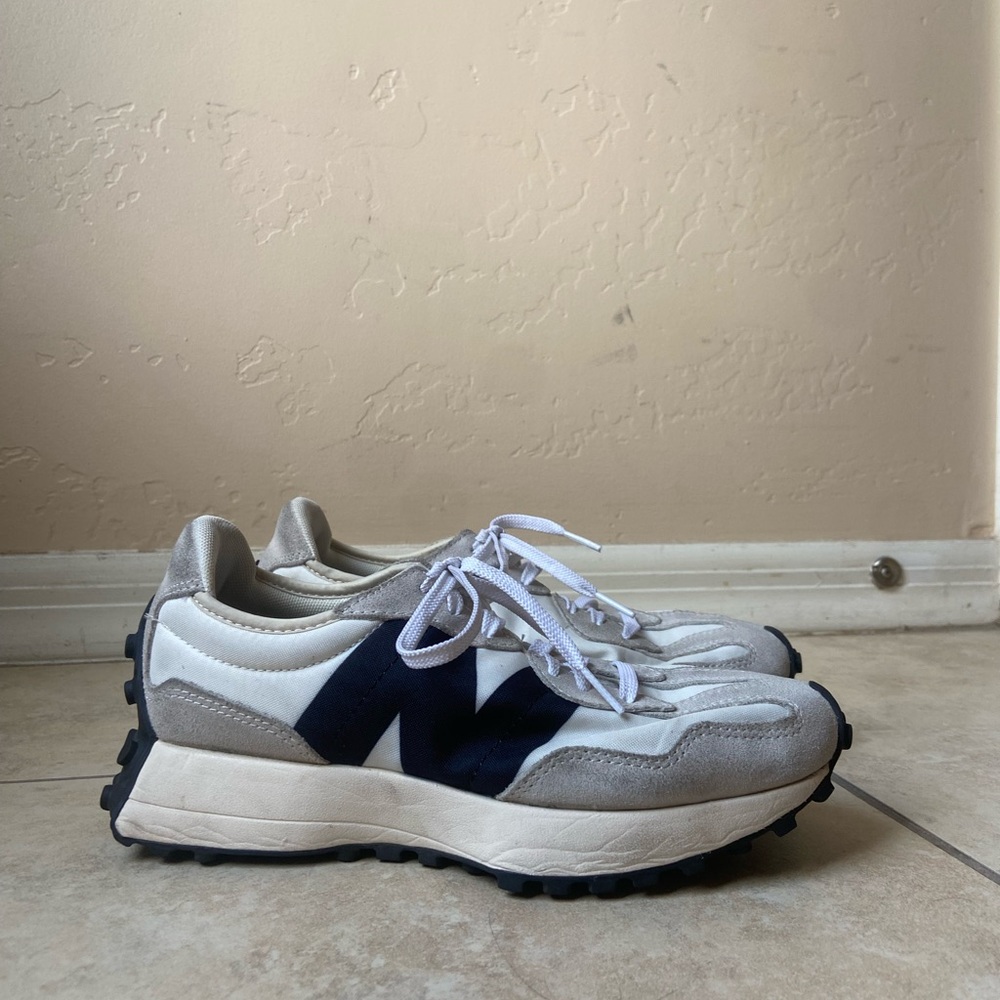 New Balance Men's White, Gray, and Black Sneakers